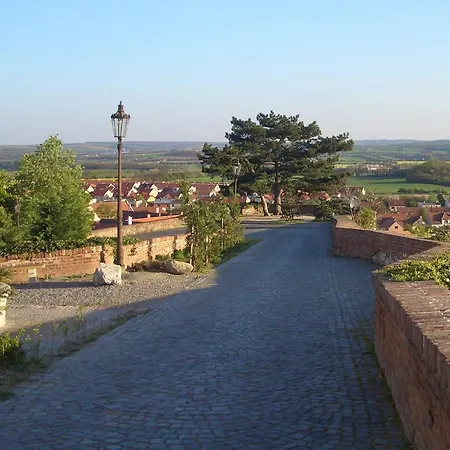 Mikulov, Husova Ulice *