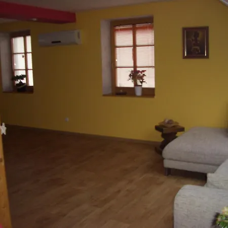 Mikulov, Husova Ulice Apartamento Mikulov